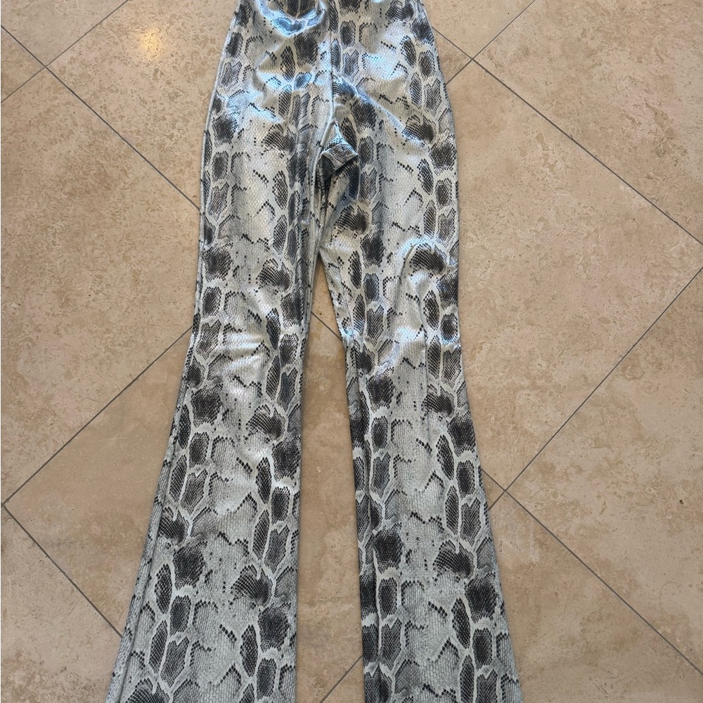 Commando snakeskin bootcut pants small